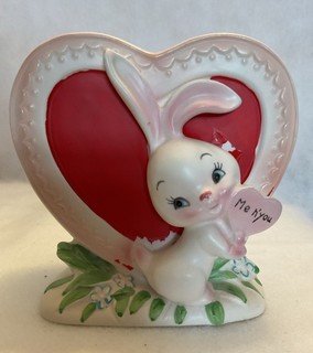 1962 Vintage Ceramic Rabbit Heart Planter Lone Star E 971 Valentines Day MeN'You