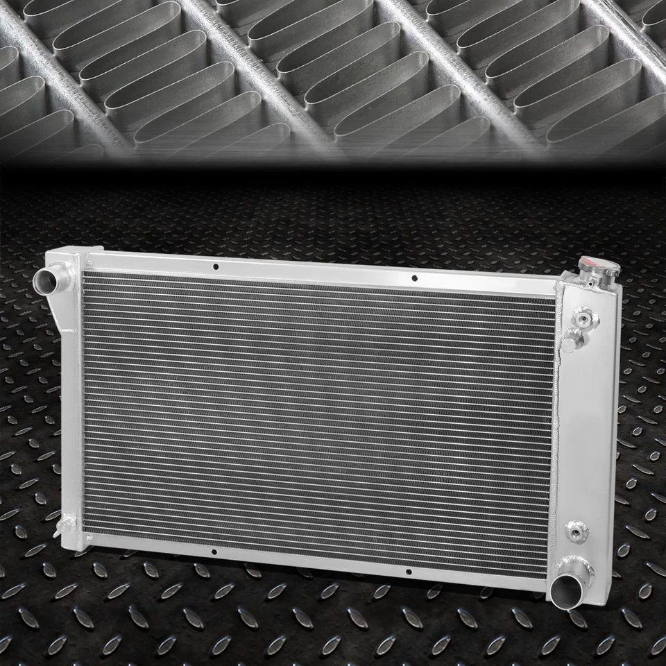 RADIADOR ALUMINIO 3 FILAS + KIT VENTILADOR 2X 10" NEGRO PARA CAMIONETA CHEVY/GMC C/K 68-72 Foto 2 de 4