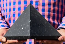165MM Black Schorl Tourmaline Crystal Healing Chakra Balance Gemstone Pyramid