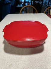 Pyrex 525B 2-1/2 Qt Covered Red Dish w/ Lid