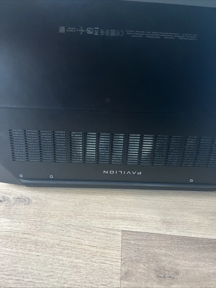 HP Pavilion Gaming 15-ec2253ng LaptopAMD Ryzen 5 GTX 1650 - Bild 3 von 3