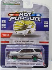 GreenLight Greenlight 1:64 2021 Chevrolet Tahoe Police Chasing Police Car