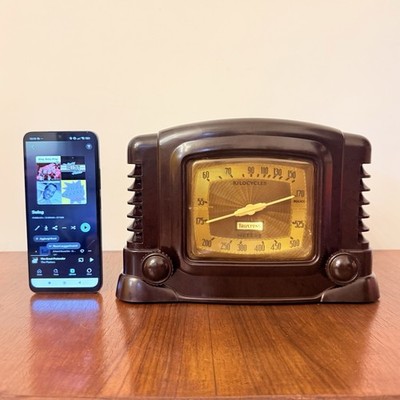 Truetone D2610 Stratoscope 1947 Retro Radio Art Deco Streamline USA Bluetooth