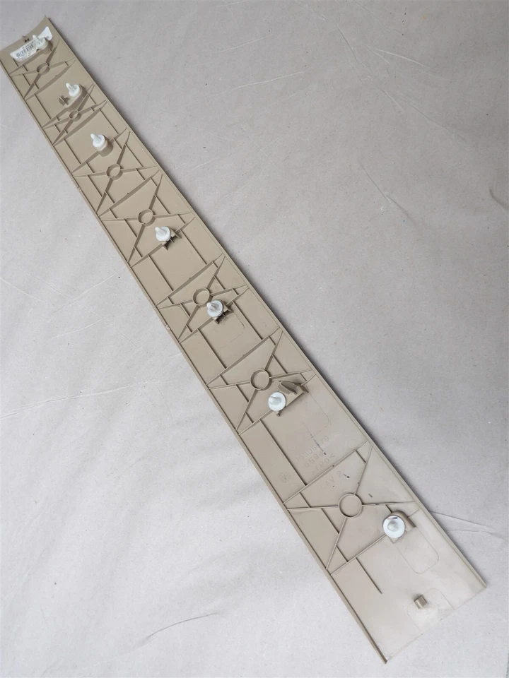 Puerta levadiza trasera umbral de entrada superior cachemir 2007-2014 Cadillac Escalade ESV Foto 4 de 4