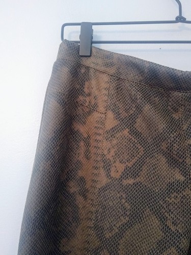 Philosophy Large Faux Leather Snake Like Leggings Straight Leg Green & Black - Picture 4 of 13