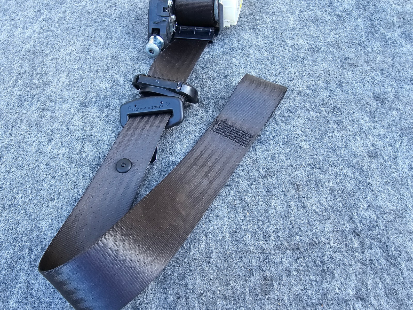 FRONT RIGHT PASSENGER SEAT BELT RETRACTOR OEM 08-19 MASERATI GRANTURISMO M145