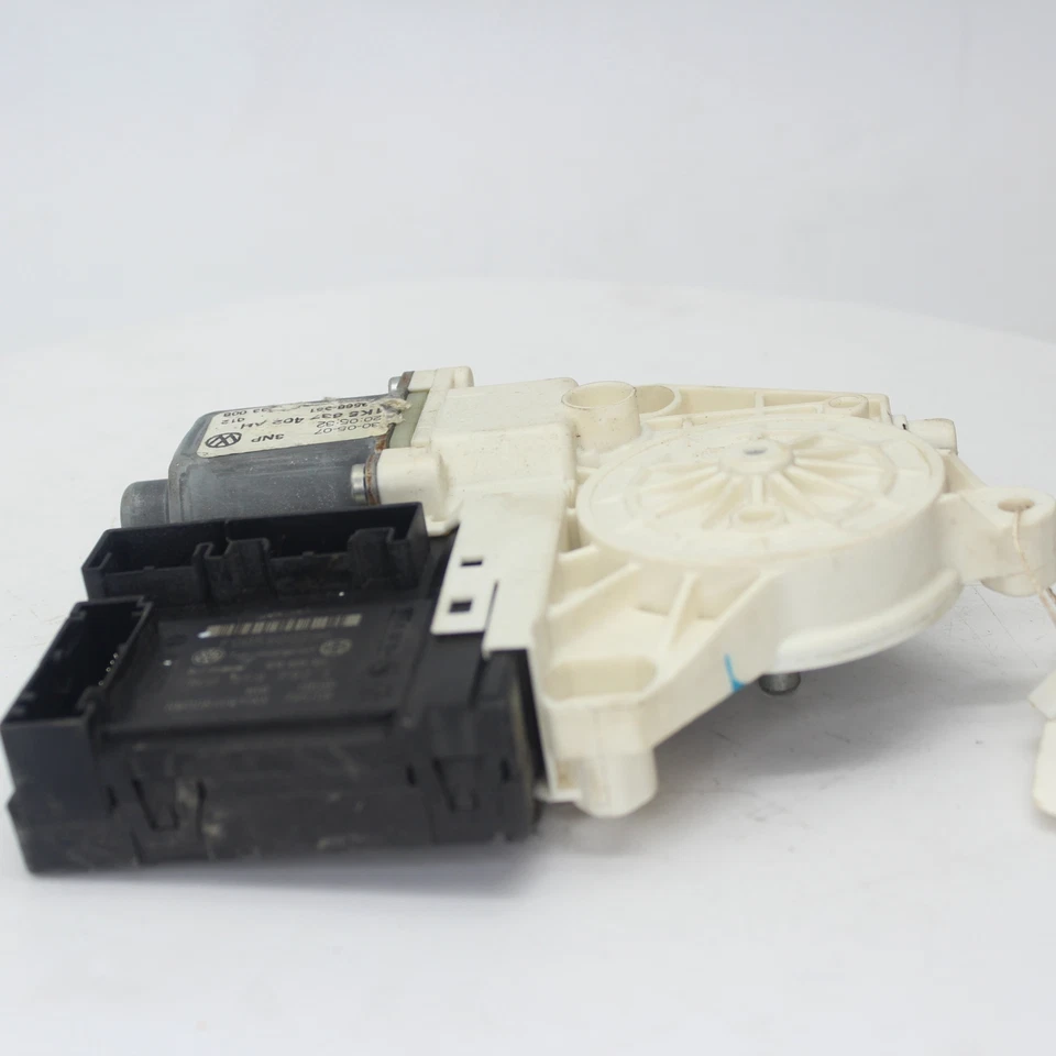 Volkswagen Jetta 2007 ventana del pasajero delantero derecho motor número de pieza - 1K5837402 Foto 2 de 4