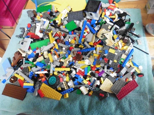 Mini legos lot Mini figures kingdom knight star wars legs hats body parts weapon