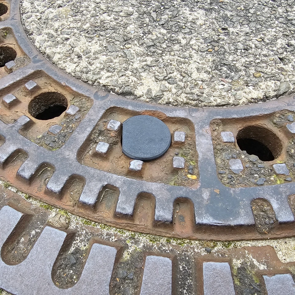 Sombrero de escondite de geocaché para petling en tapa de gaviota geocaché - Imagen 2 de 3