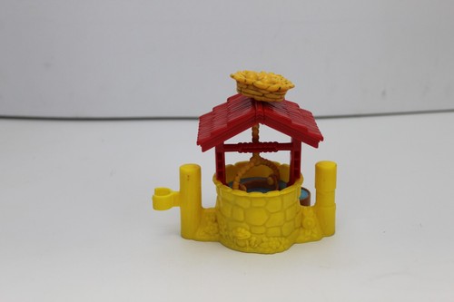 Fisher Price Little People Red & Yellow Water Wishing Well Farm Barn Piece - Picture 3 of 4