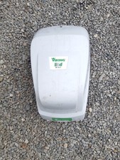 capot moteur de tondeuse