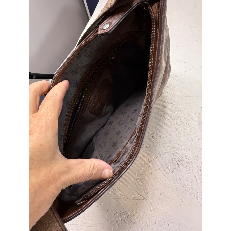 Bolso de Hombro Hobo Miss Me Marrón Imitación Cuero Estrás Detalles de Acento Foto 3 de 4