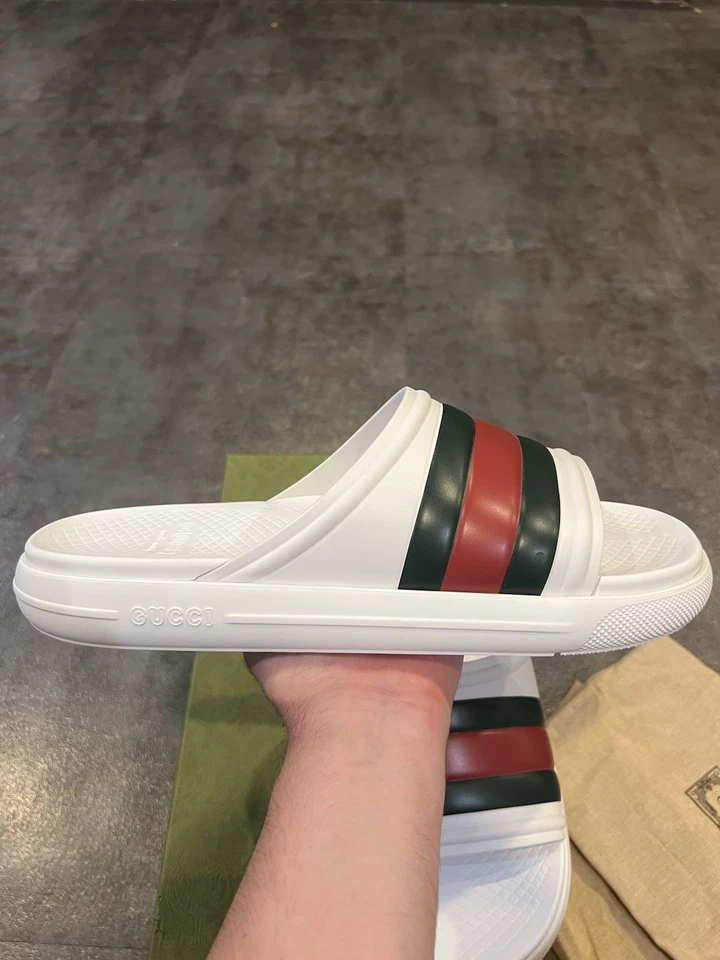Gucci Pursuit '72 Hombres Blanco Goma Piscina Toboganes Verde/Rojo Web Reino Unido 8 EE. UU. 8,5 $400 Foto 2 de 4