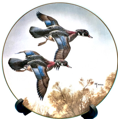 Danbury Mint Feeding Flight Collector Plate C200 Ducks Taking Flight 1988