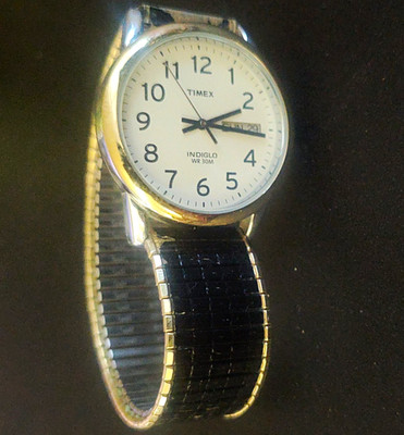 Timex Indiglo Quartz Analog Watch White Dial Day/Date WR30m Metal Expansion 30mm