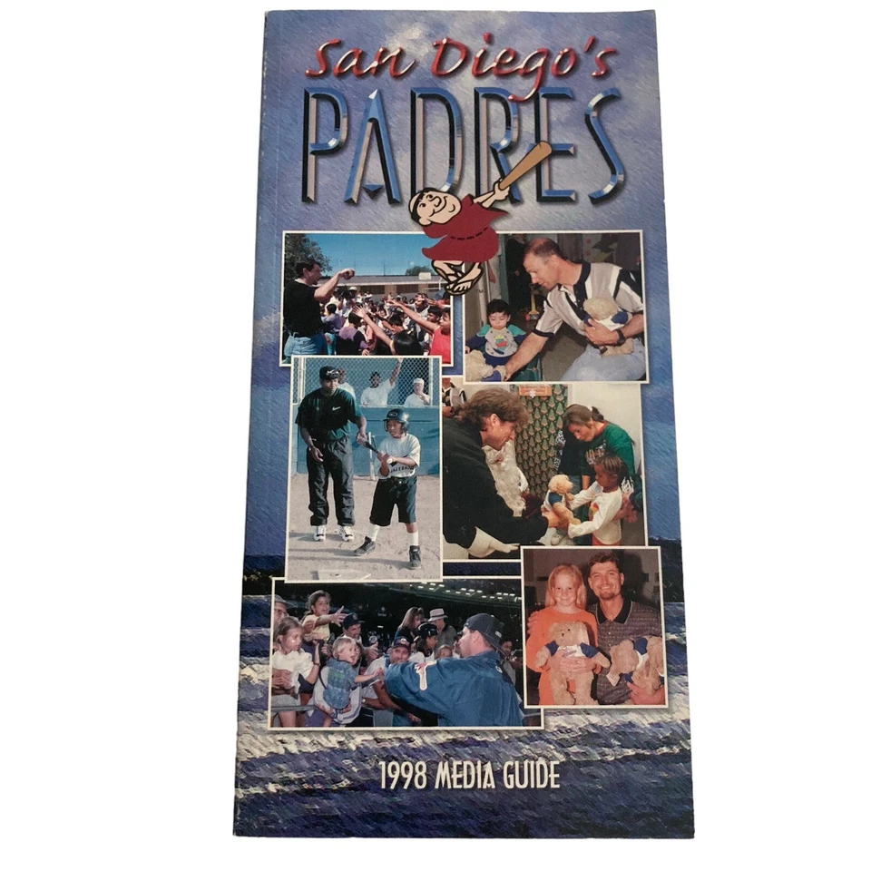 SAN DIEGO PADRES Media Guides 1996, 97, 98, 2000, 01, 03, 04, 05, 06, Lot of 10 - Image 2 of 4