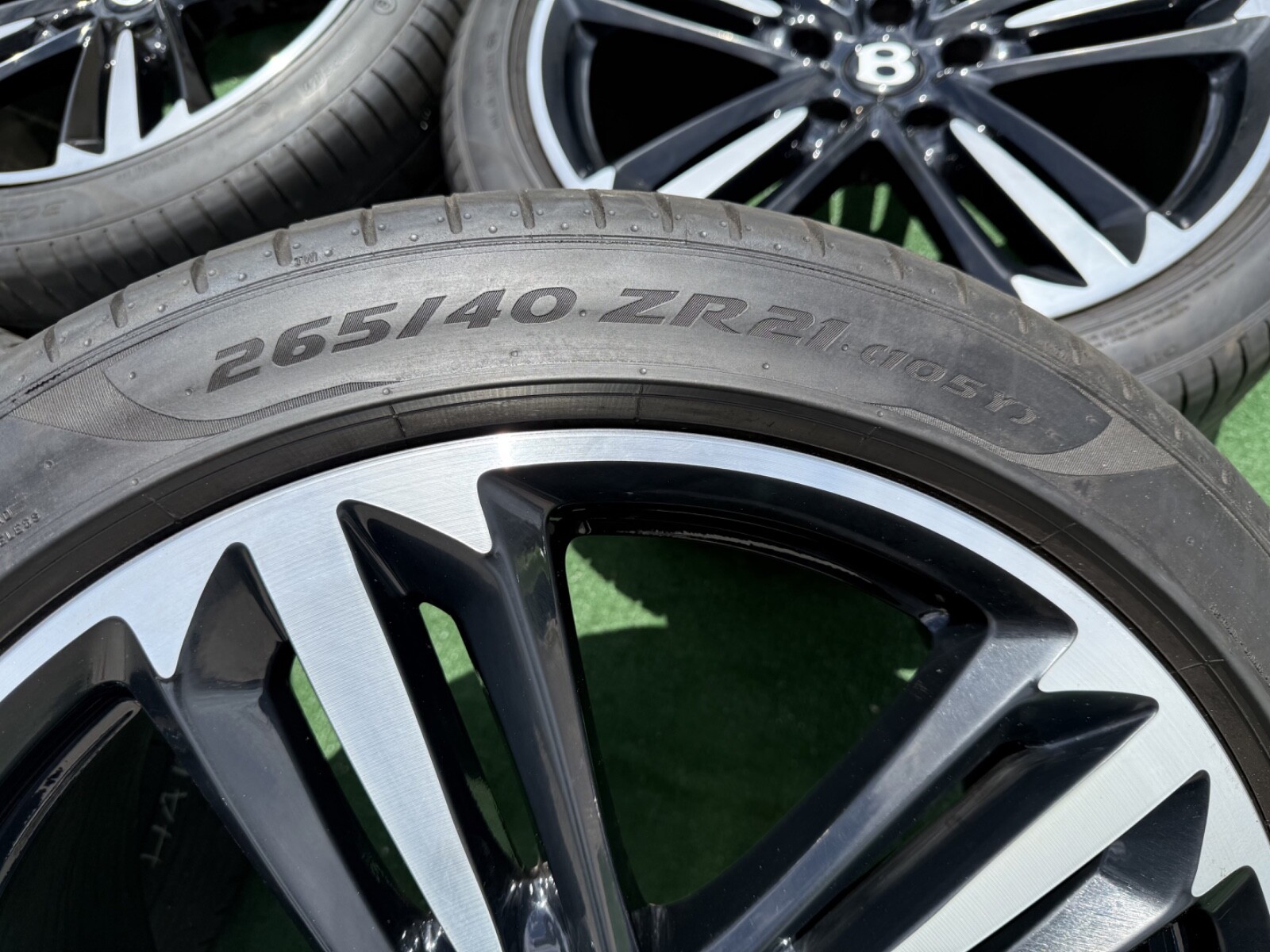 Set Bentley Continental Wheels 21 inch OEM Flying Spur 2021-2025 3SA601025AE 130