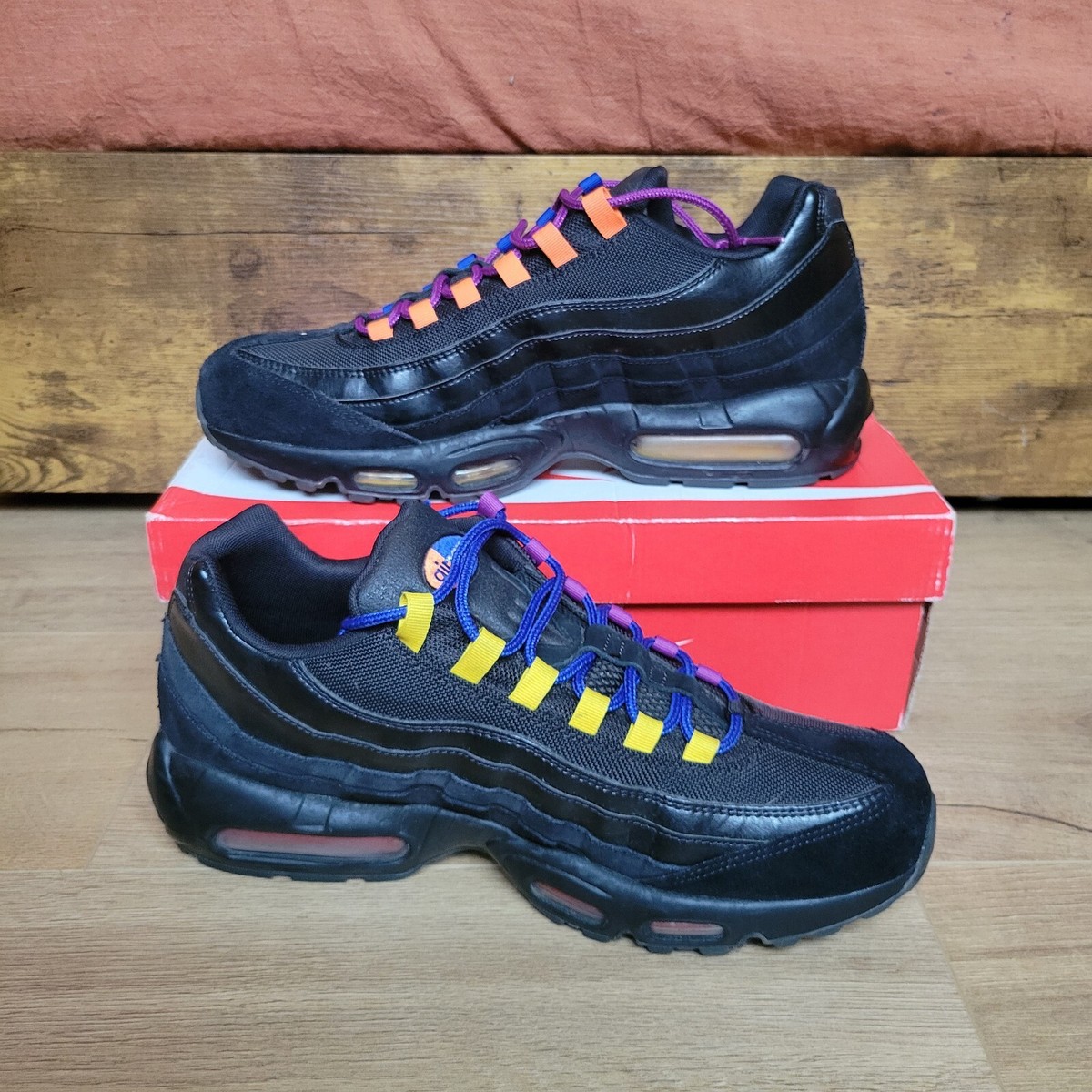 NIKE AIR MAX 95 LA vs NYC Black 海外 NIKE AIR MAX 95 LA vs NYC Black 海外