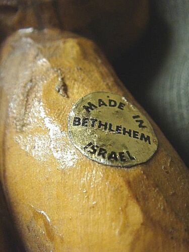 EXQUISITE Hand Carved WOODEN PRAYING HANDS from BETHLEHEM - Great Detail - Picture 8 of 8
