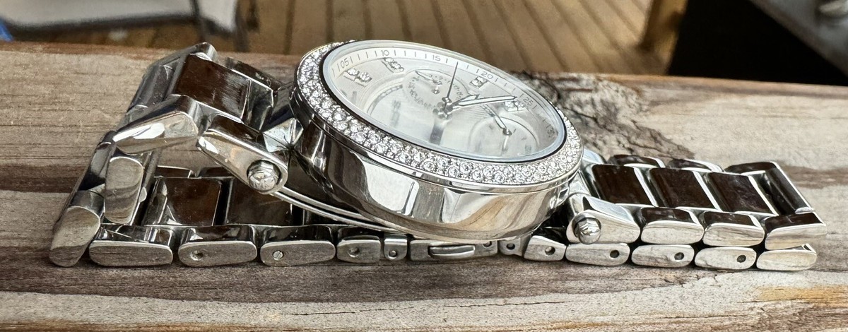 Michael Kors MK-5615 Stainless Steel Quartz Women's Watch *New
