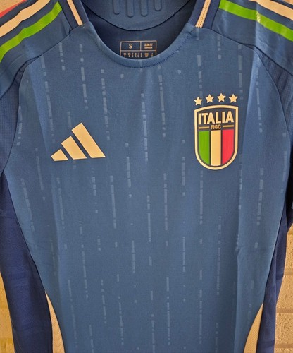Camiseta Adidas Italia 2024 Home Auténtica Hombre’s S Azul FIGC IN0658 NUEVA CON ETIQUETAS - Imagen 2 de 9