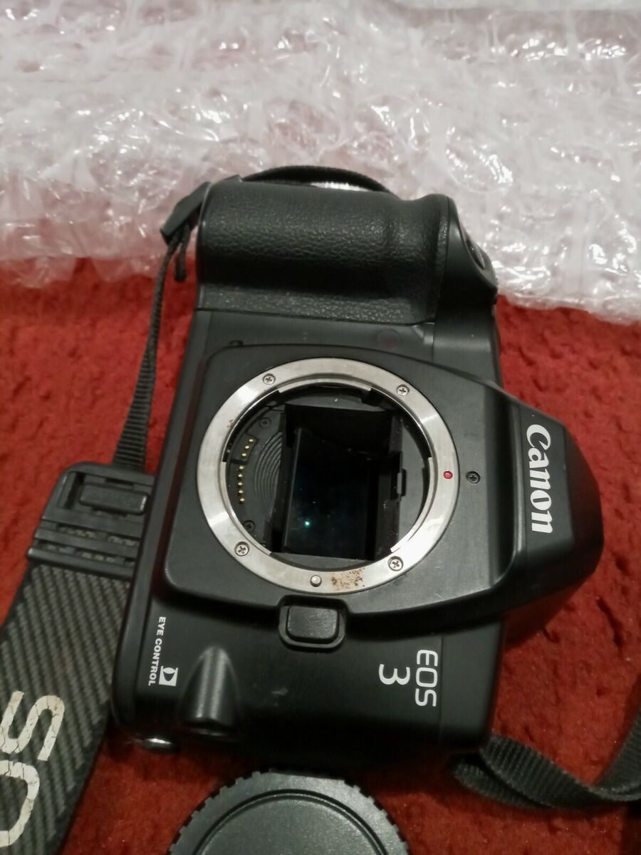 Canon EOS-3 35mm SLR Film Camera - Black (Body Only Canon EOS-3 35mm SLR Film Camera - Black (Body Only