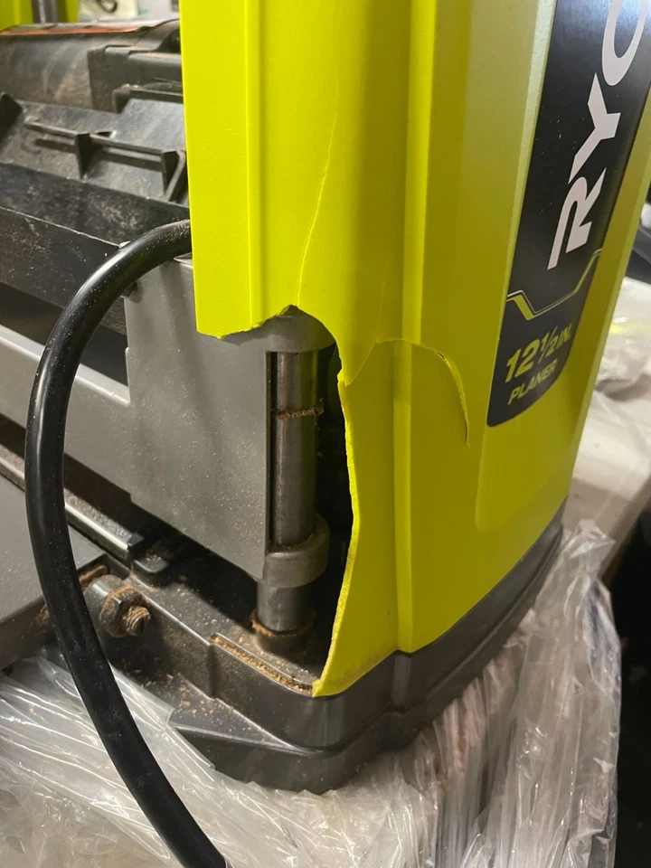 RYOBI 15 Amp 12-1/2 pulg. Cepilladora de espesor con cable AP1305 PLS LEER DESCRIPCIÓN USADA Foto 2 de 4
