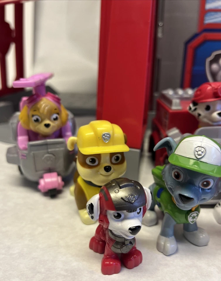 Paw Patrol Spin Master Paw Patrol 3 pies Ultimate City Tower Figuras Vehículos Foto 2 de 4