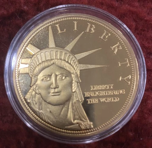 2010 LIBERTY ENLIGHTENING THE WORLD 24K GOLD LAYERED COIN