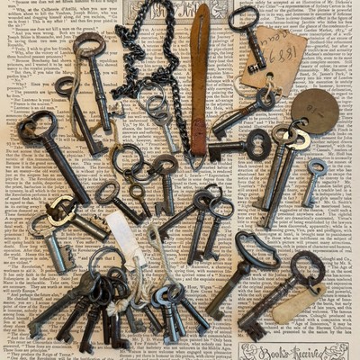 Vintage Schlüssel sortiert inklusive Kette