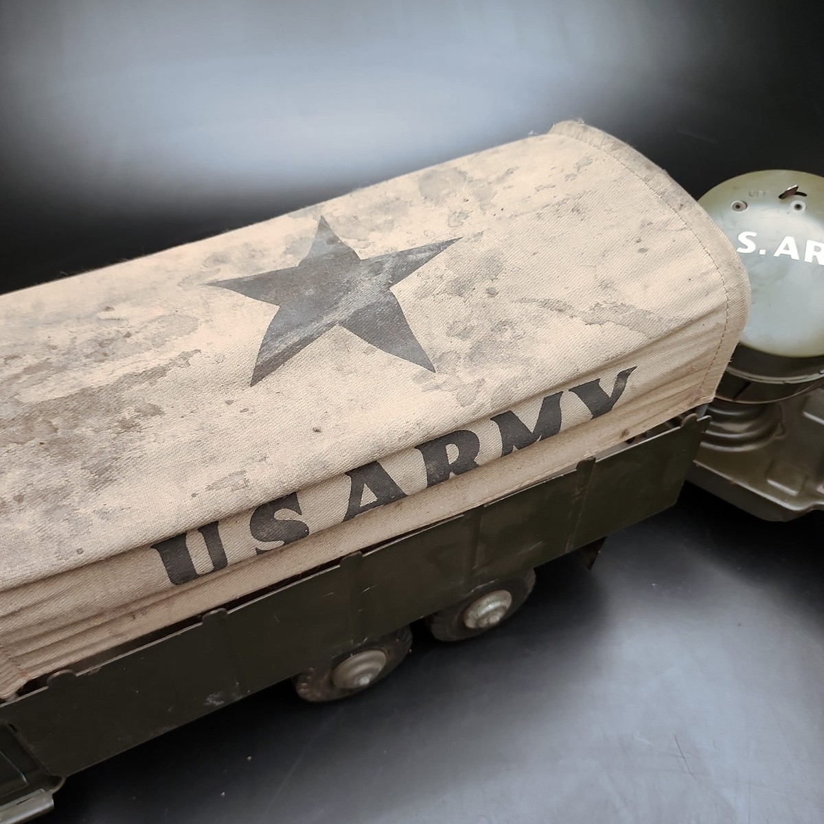 Marx Lumar 1950s US Army Truck+Spotlight Trailer Pressed Steel