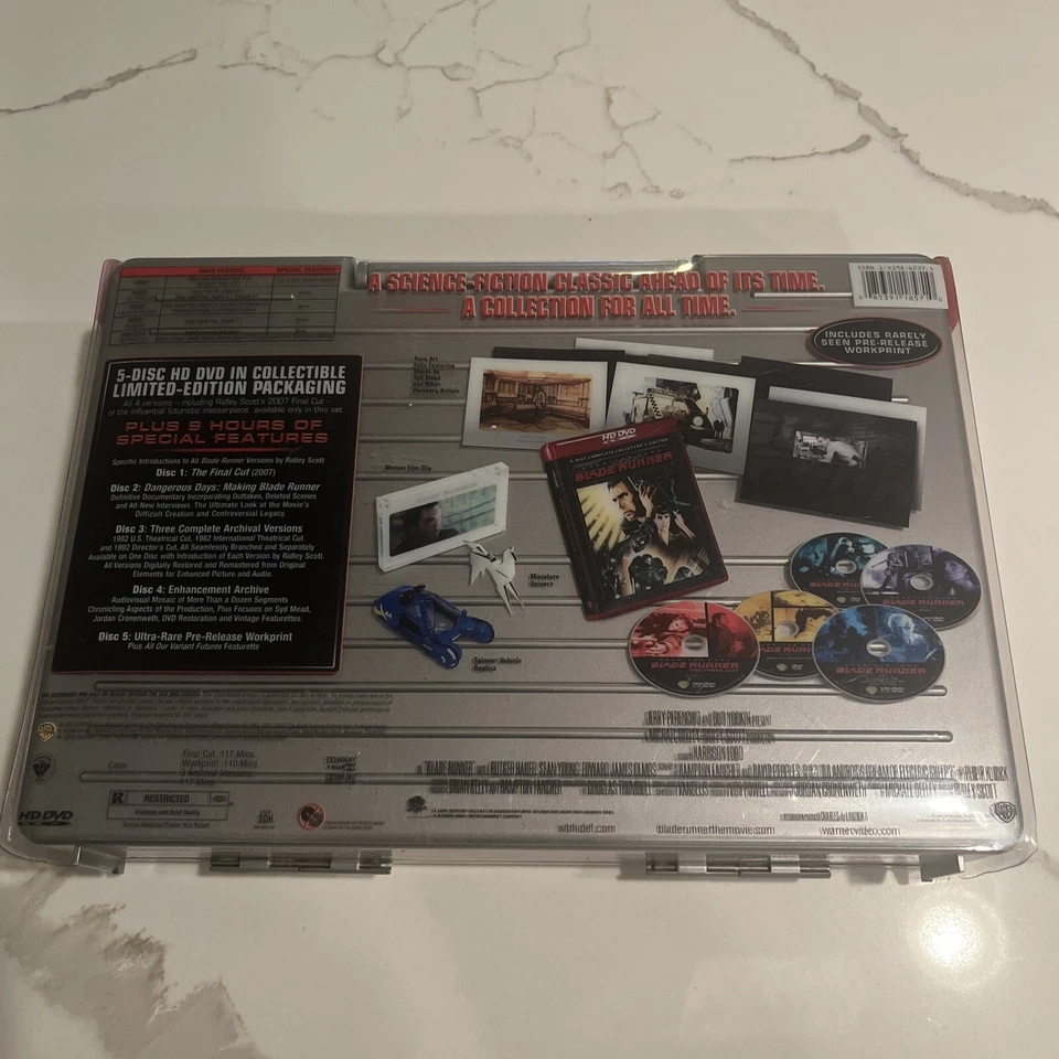 Blade Runner Limited Edition Briefcase Suitcase 5-Disc HD DVD Gift Set /2500!!! - Image 3 of 4