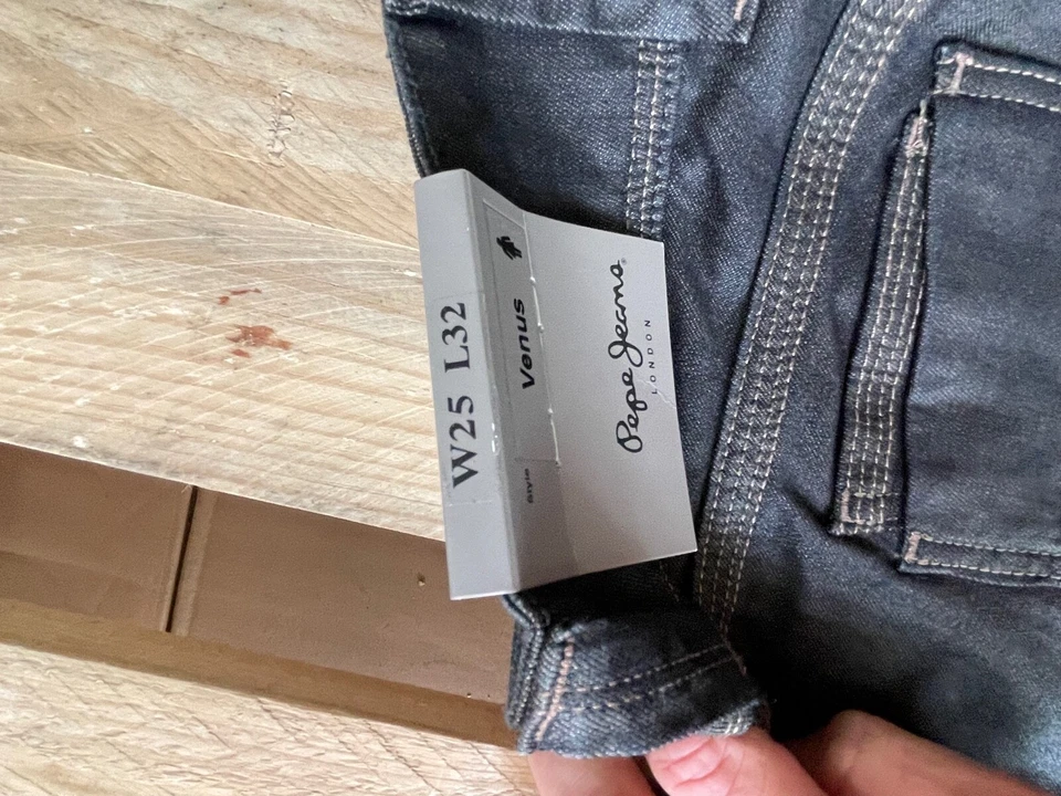 Pepe Jeans pantaloni jeans da donna W: 25 L: 32. Prodotto nuovo da scioglimen... - Immagine 3 di 3