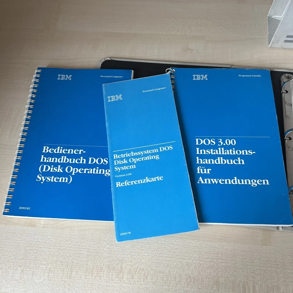 Vintage IBM DOS 3.0 Boxed Manual + 2x 5.25 Floppy Disks von 1984 PC XT AT 286 - Bild 3 von 4
