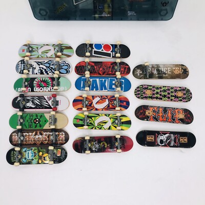 その他 TECH DECK 17 PIECES INITIAL DEAD STOCK Tech Deck Finger Skateboard Mixed Lot W/ Storage Case - 17 Boards
