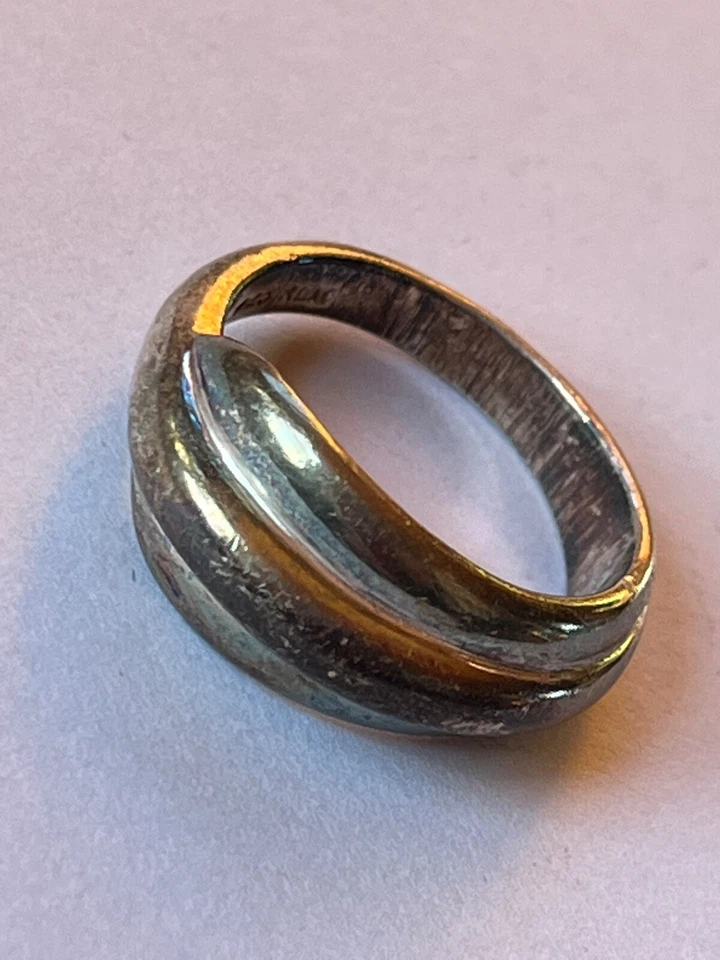 Anillo RLM Robert Lee Morris 925 Marcado Ridge Plata Cónico Banda Modernista Talla 8 Foto 2 de 4