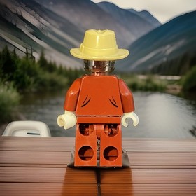 LEGO Invizable uagt021 Mini-figure from 70167 Ultra Agents Gold Getaway w/ Guns