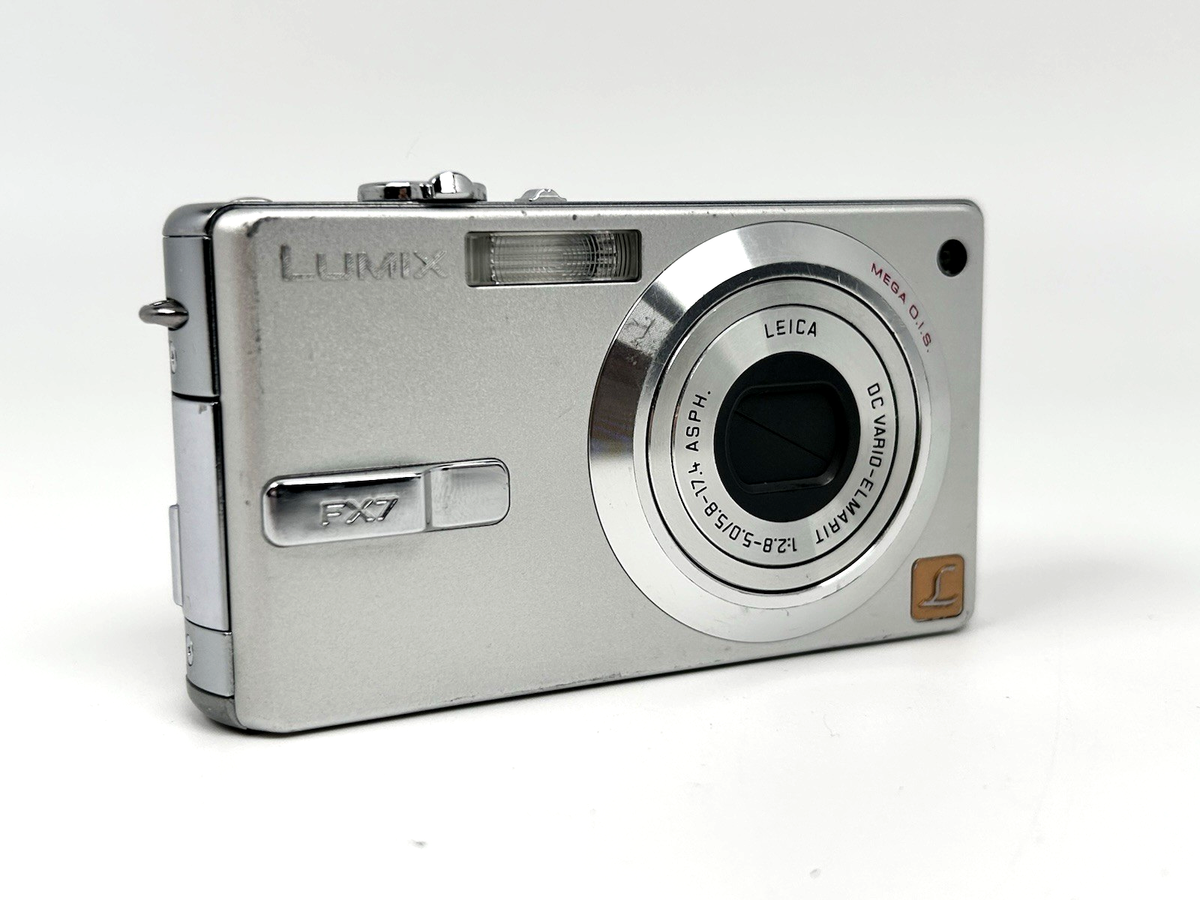 Panasonic LUMIX DMC-FX7 5.0MP Digital Camera - Silver for