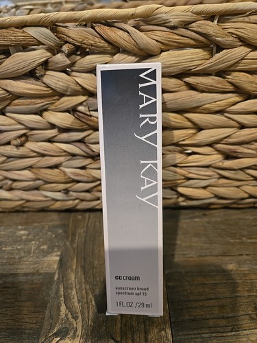 Mary Kay CC Cream - Very Light Sunscreen Broad Spectrum SPF 15 072822 NIB
