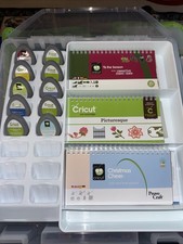 LOT Of 10 CRICUT PROVO CRAFT CARTRIDGES KEYBOARDS BOOKLETS IN ARTBIN CASE