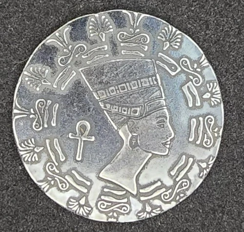 1/10 oz .999 Silver Round - Egyptian Queen Nefertiti (117)