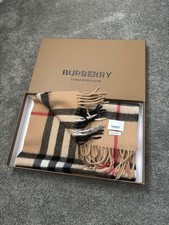 Burberry Women's Cashmere Nova Check Scarf In Beige Made In Scotland One Size