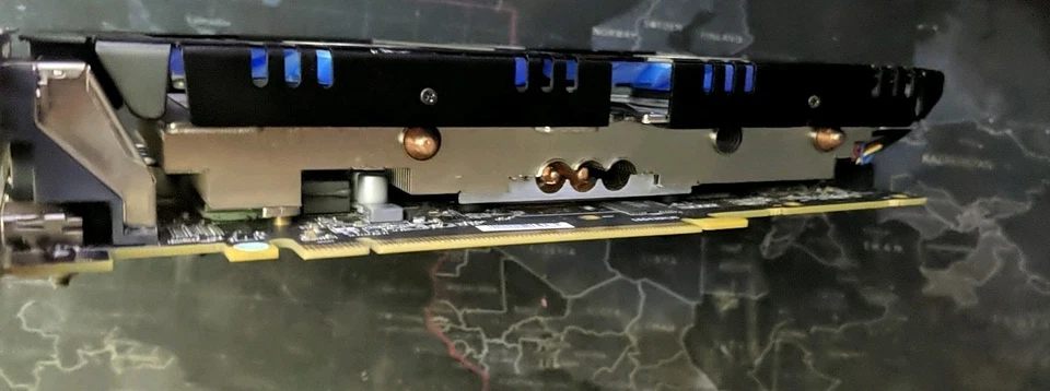 XFX HIS 4GB AMD RX 570 GPU Graphics Card - Image 4 of 4