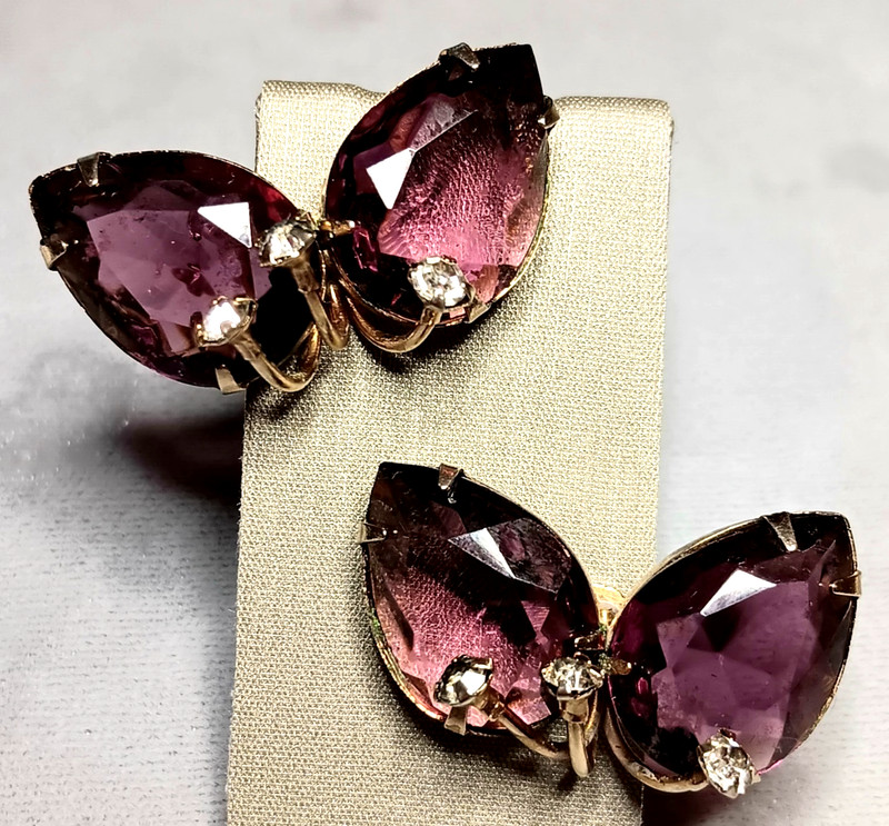Rare Vintage D+E Juliana Purple Amethyst Glass Open Back Gold Tone Clip Earrings