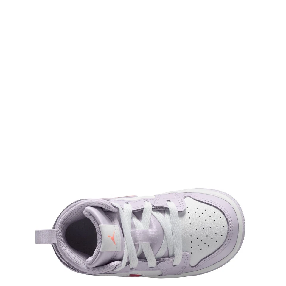 Jordan 1 Mid SE para niños pequeños apenas uva/rosa atómico-blanco (IM4421 500) Foto 3 de 4