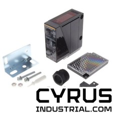 Omron E3JM-R4M4T-G Retroreflective Optical Sensor 157.480" (4m) Relay - Dark-ON/