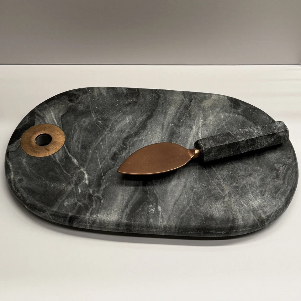 "Tablero para servir y pastelería de mármol gris/piedra de latón 6 1/2""x 10""" Foto 2 de 4
