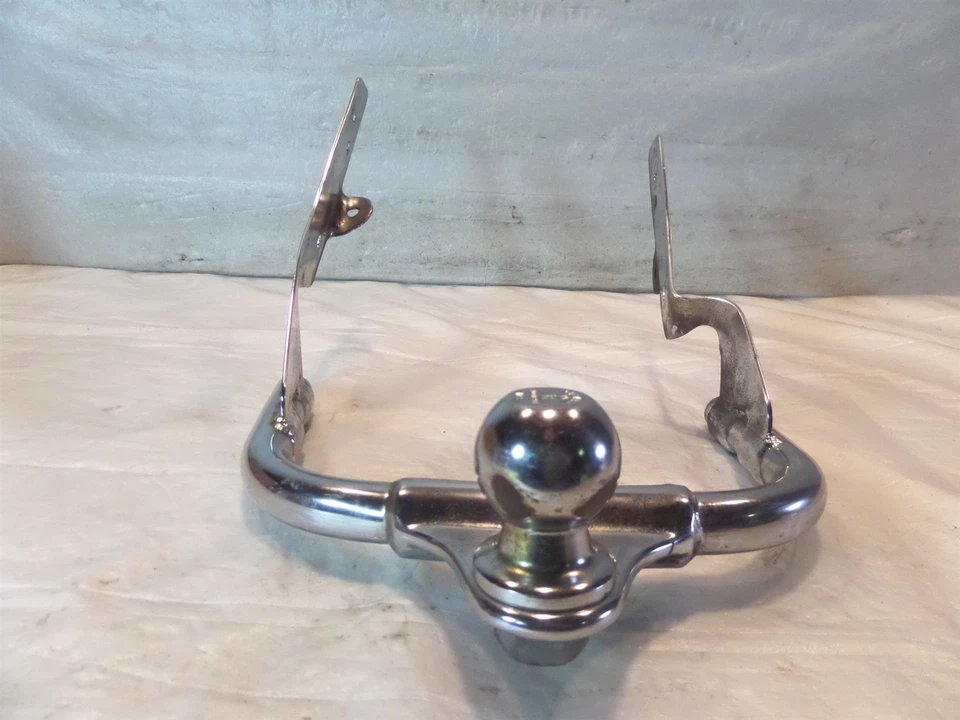 Enganche de remolque cromado Bent Harley Davidson Touring Road King & Electra Glide Foto 3 de 4