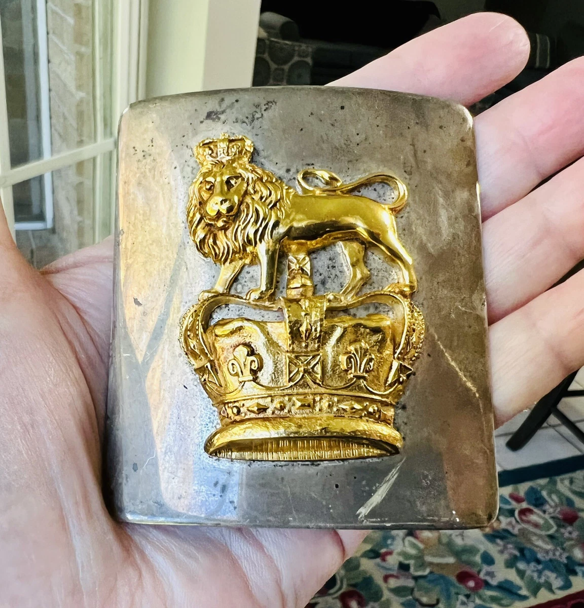 Crown belt buckle deals