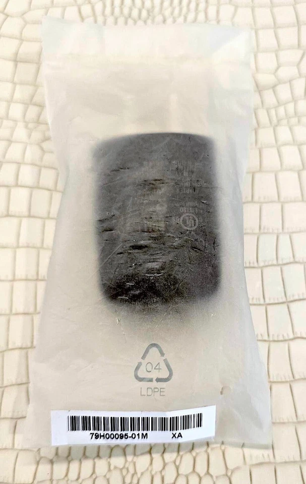 New Factory Sealed HTC (TC U250) 5V 1A Travel Adapter for USB Devices - Black - Image 3 of 4